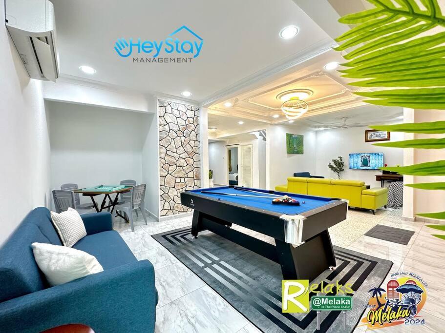 Вилла Klebang 4B3B-21Pax Pooltable Karaok Jaccuzi Townarea Kelebang Besar Экстерьер фото