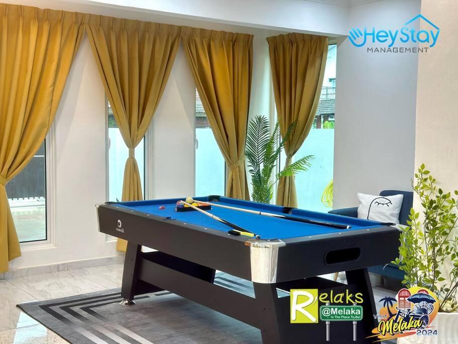 Вилла Klebang 4B3B-21Pax Pooltable Karaok Jaccuzi Townarea Kelebang Besar Экстерьер фото