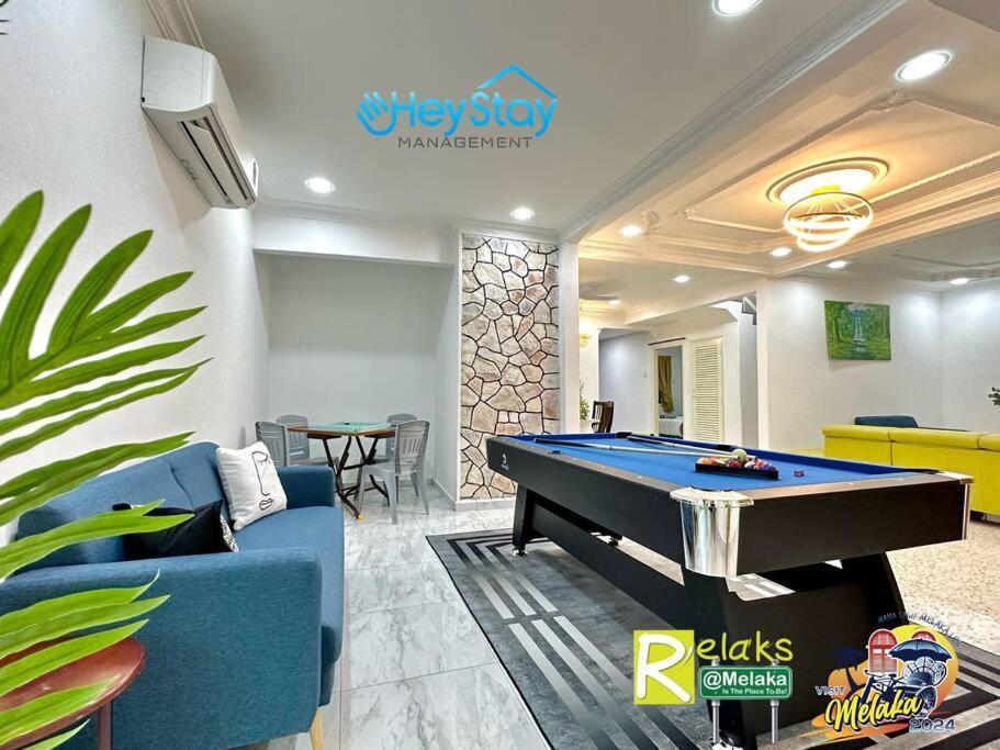 Вилла Klebang 4B3B-21Pax Pooltable Karaok Jaccuzi Townarea Kelebang Besar Экстерьер фото